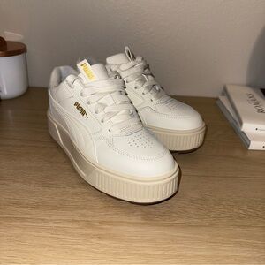 Brand New PUMA Women's White Platform Sneakers